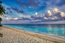 10 nuits 5* tout compris aux Maldives avec de nombreux extras aux meilleures dates de voyage, vols et transferts inclus
