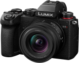 Appareil photo sans miroir Panasonic Lumix S5D avec objectif S-R1840E 18-40 mm sur Amazon au meilleur prix