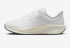 Chaussure de running Nike Performance WMNS NIKE QUEST 6 disponible en pointures 39 à 43 chez Lounge by Zalando