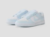 Nike Sportswear Dunk Low en blanc et bleu chez Lounge by Zalando