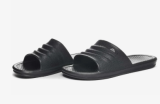 Sandales de plage noires Kappa 381N2SW chez Lounge by Zalando