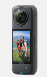 Caméra vidéo Insta360 360° X4 avec une résolution vidéo allant jusqu’à 8K@30 fps chez Sunrise au meilleur prix