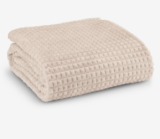 «Couverture polaire HAGTORN 140×200» beige ou gris / moins de 9.- en cas de retrait sur place