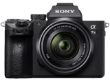 Appareil photo plein format Sony Alpha 7 III (24,2 MP, 4K, stabilisation d’image sur 5 axes) avec objectif FE 28–70 mm inclus chez MediaMarkt