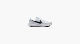 Nike REVOLUTION 8 Sneaker en gris clair et vert