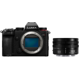 Panasonic LUMIX DC-S5D avec S 18-40mm F4.5-6.3 (plein format)