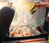 Bon numérique Fust avec un rabais de 50 % sur tout l’assortiment des accessoires pour grillades avec l’appli Supercard, p. ex. kit Blazing/Cooking Zone OUTDOORCHEF